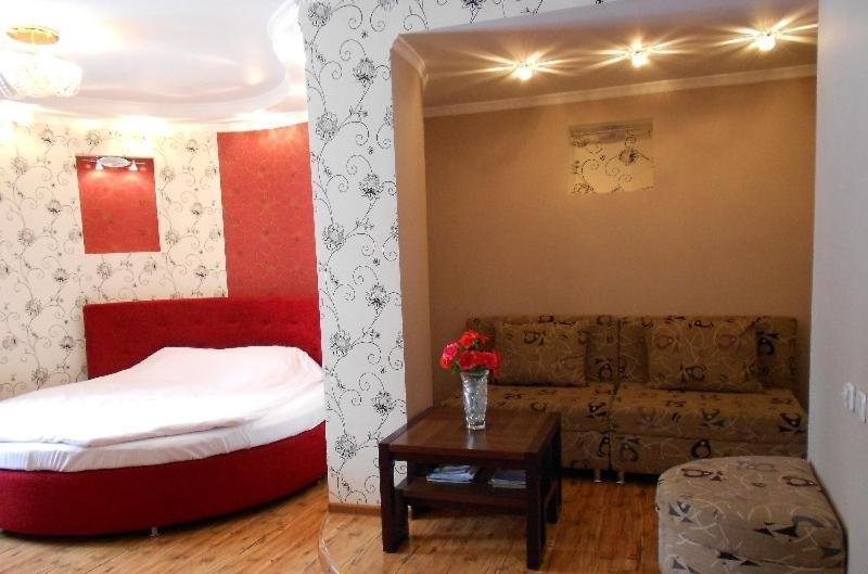 Rise Hotel Almatý Habitación foto